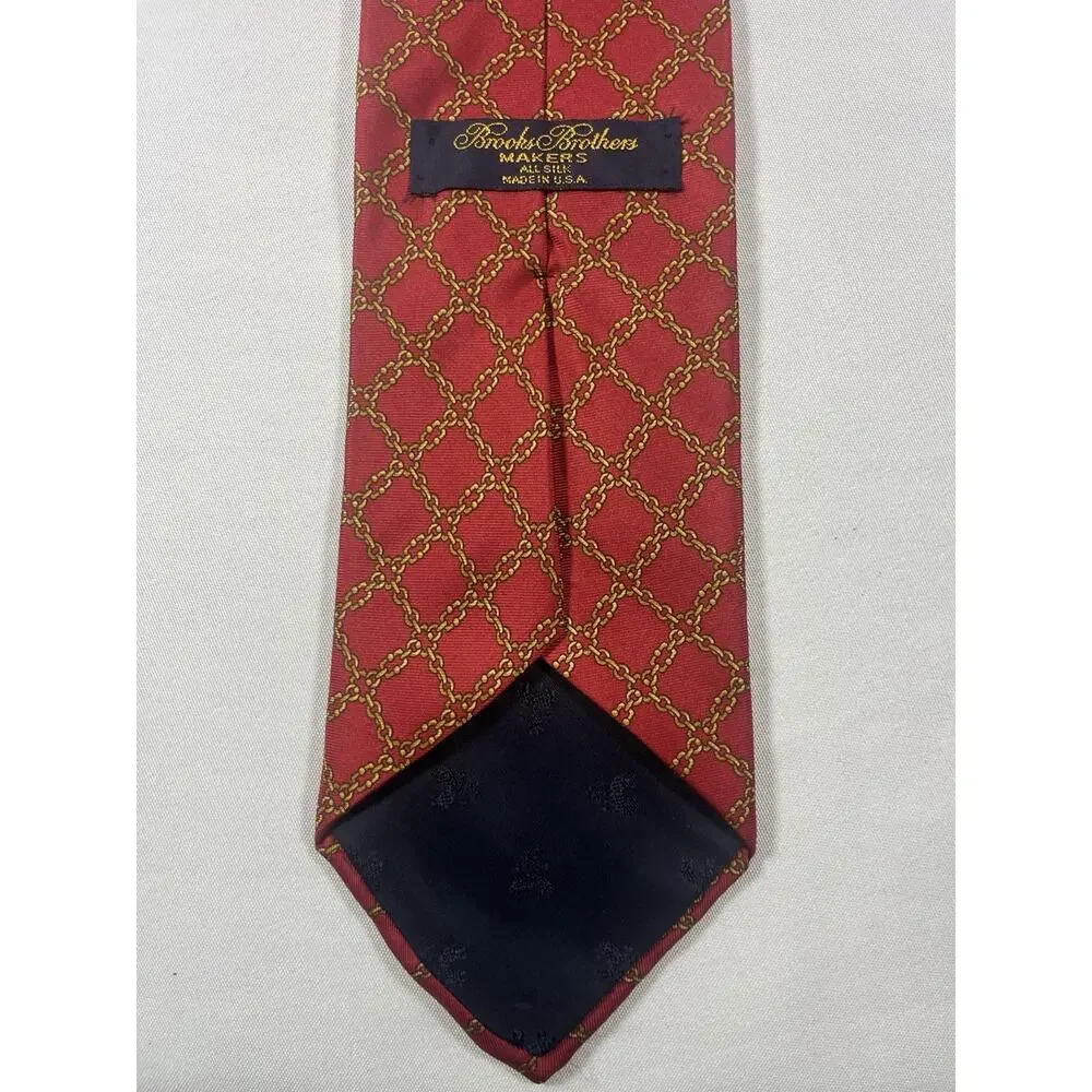 Brooks Brothers Makers Red and Gold with patterns 100% Silk 56/3.5